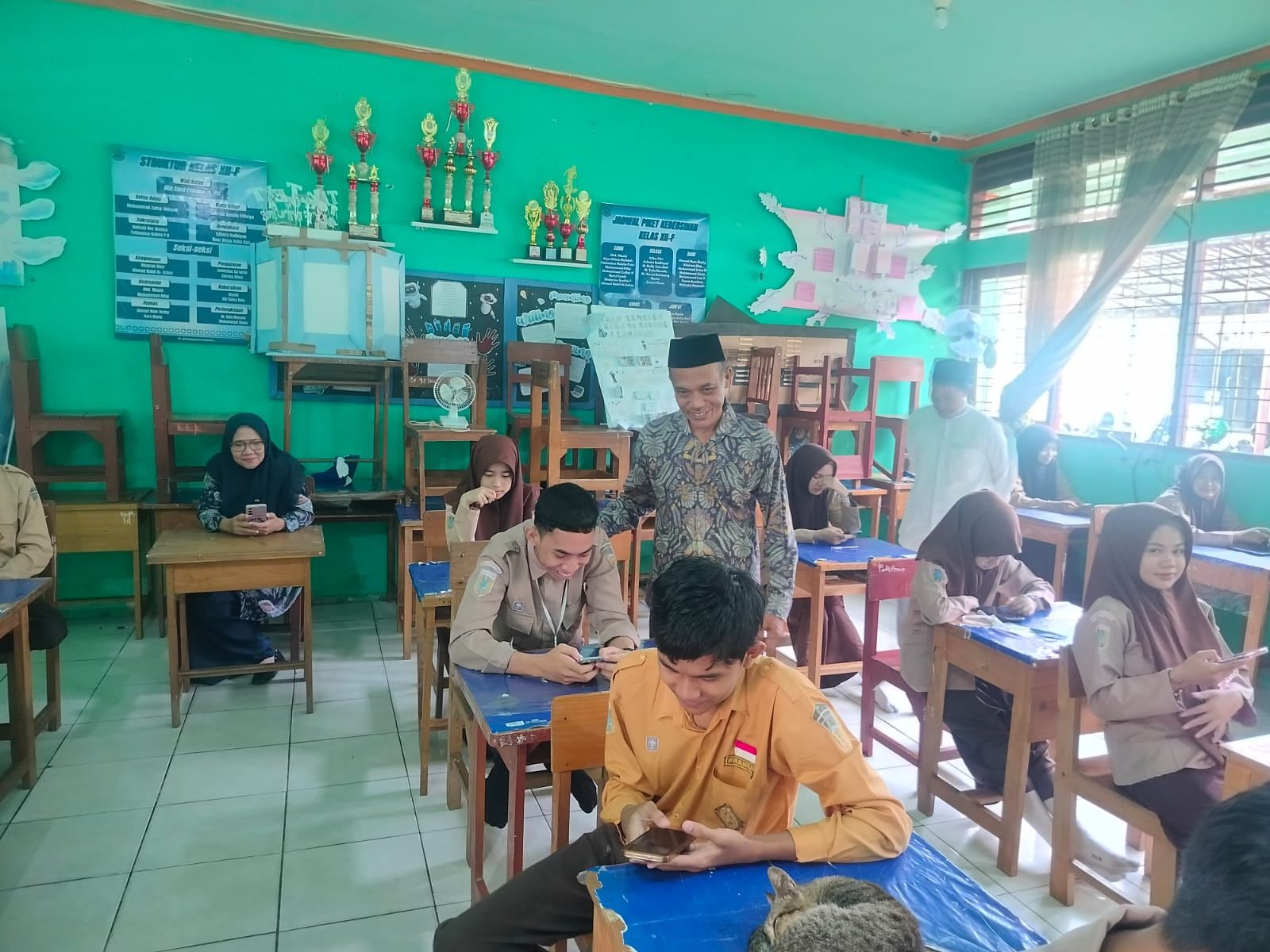 MONEV KEMENAG HSU di MAN 2 HSU, Pantau Ujian Madrasah dan Perkenalkan Aplikasi PAKARTA Kepada Tenaga Pendidik